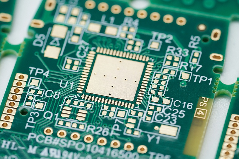 PCB-producenter tager dig til at forstå, hvordan man identificerer fordele og ulemper ved printpladesubstratet